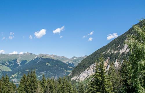 Canyon Lodge - image 13