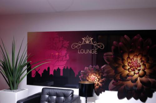 Rembrandt Square Hotel – Amsterdam, NY