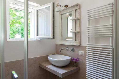 Bathroom, Hello APULIA - Panoramic Trullo Blue Ocean View in Cozzana