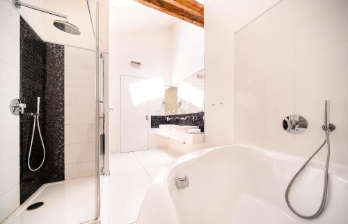 5BR+3.5BT Wilson Central apt., Praha (fotografie 4)