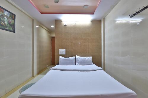 A Hotelcom Spot On 47096 Hotel Shivam International Spot - 