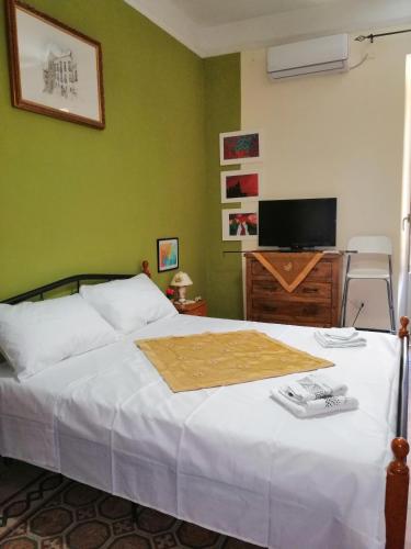 1 queen bed