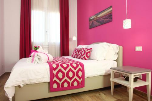Superior Double Room image 8