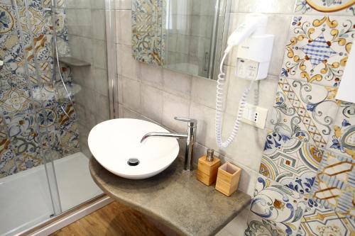 Superior Double Room image 3