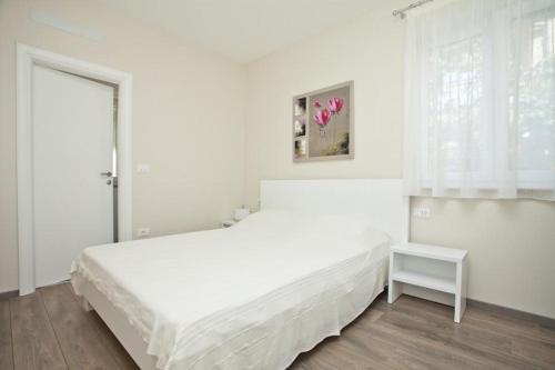 Apartments with a parking space Rovinj - 3393 - image 5