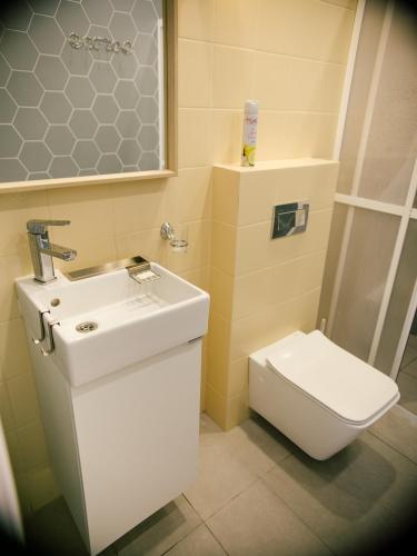 4Rooms - main image