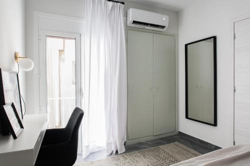 Urban & Cozy 1BD Apartment in Ampelokipoi Area by UPSTREET - image 11