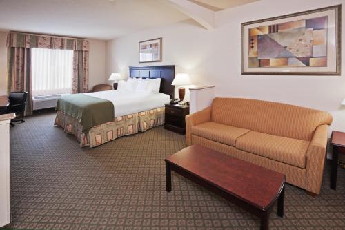 Holiday Inn Express Hotel and Suites Corsicana I-45 - Corsicana, TX TX 75109