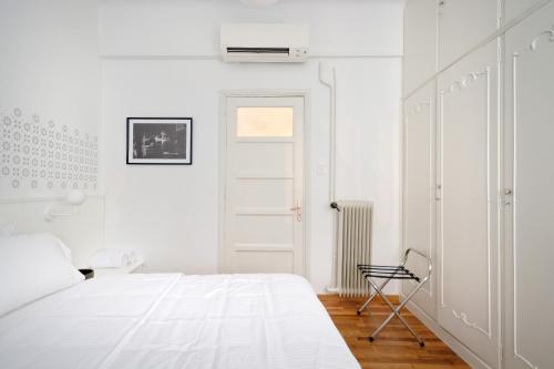 Art in Athens Suite - image 9