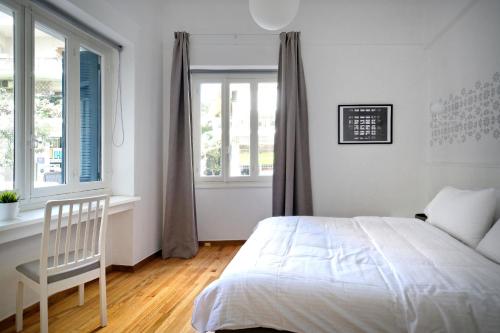 Art in Athens Suite - image 8