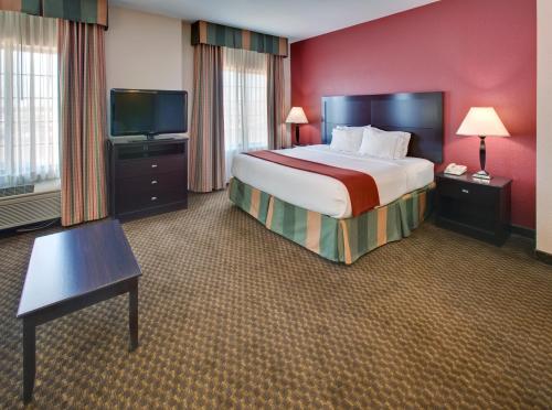 Holiday Inn Express Hotel & Suites Pleasant Prairie-Kenosha, an IHG Hotel