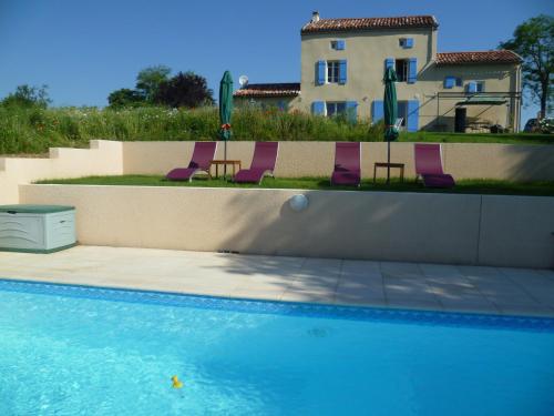 La Calvetié gîte à louer Serviès