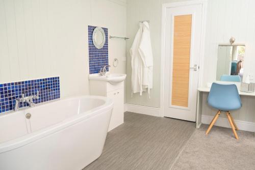 The Bay Hotel - image 5