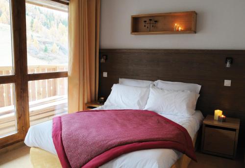 2 bedrooms, 5 beds