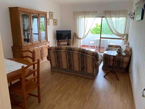  Cozy Beach House in Costa da Caparica