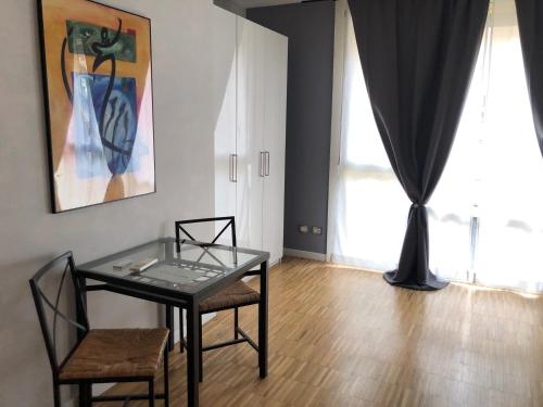 Isola Apartments - image 4