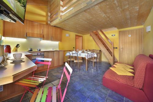 Apartment - Split Level image 10