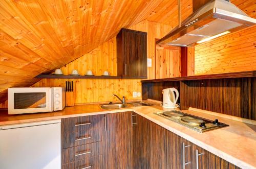 Küche, Chata pod Mravenecnikem in Loucna Nad Desnou