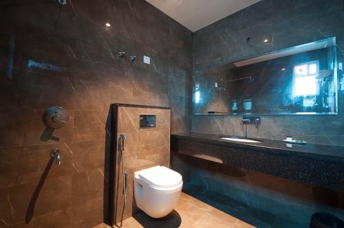 Hotel Z Suites- Delhi IGI Airport
