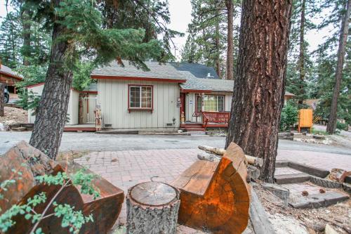 Bear Mountain Escape Home in Big Bear Lake, USA