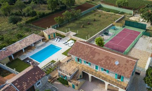 Luxury villa with a swimming pool Gornje Rastane Biograd - 17837