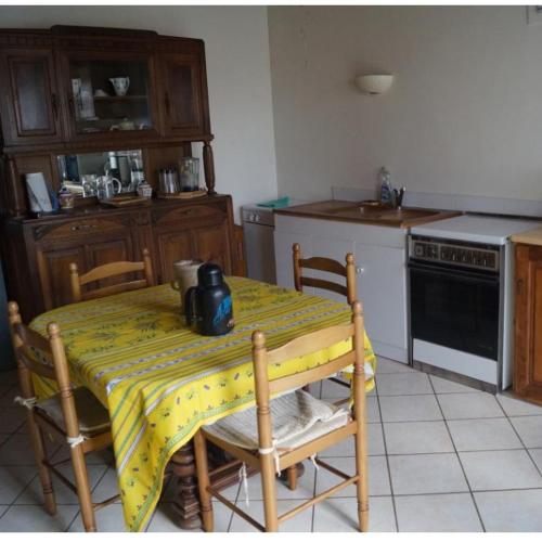 Maisons du Pere Paille in Usclades-et-Rieutord