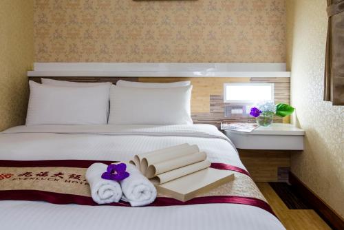 room detail thumbnail 1