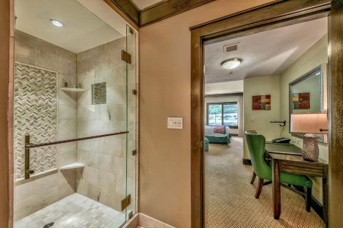 Luxurious 3 Bedroom Mid-Mountain At Northstar Condo - main image