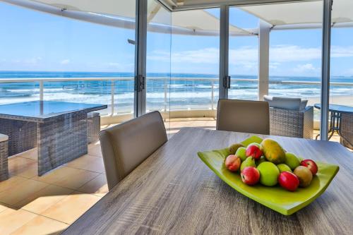 Strand, Regency on the Beach in Palm Beach