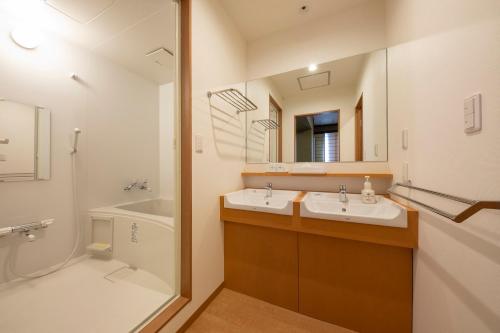 Well-appointed bathrooms