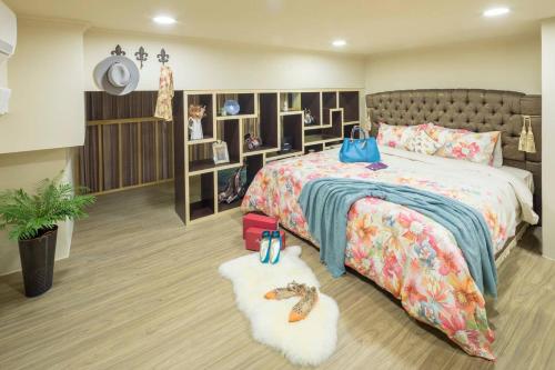 Spacious family Full-floor Apt - image 5