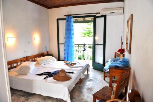  Studios Piratis in Yenion