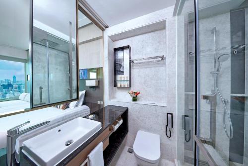 room detail thumbnail 2