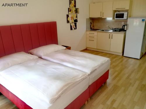 Hotel Otakar - image 8