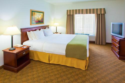 Holiday Inn Express Hotel & Suites Elkins, an IHG Hotel