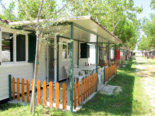  Locazione turistica Villaggio Camping Classe (LDD101), Pension in Lido di Dante