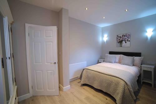 Twelve Apartments - image 5