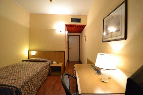 Sun Hotel 2
