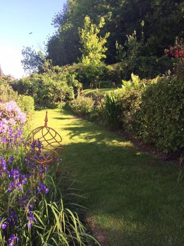 Ashbury Bed & Breakfast - image 12