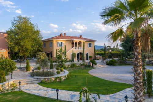 Zigo's Hotel - image 9