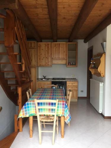  VALBONDIONE - BELLISSIMA VILLETTA SU 3 in Valbondione