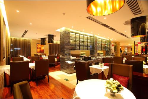 Yiwu Baiheng Hotel in Jivu