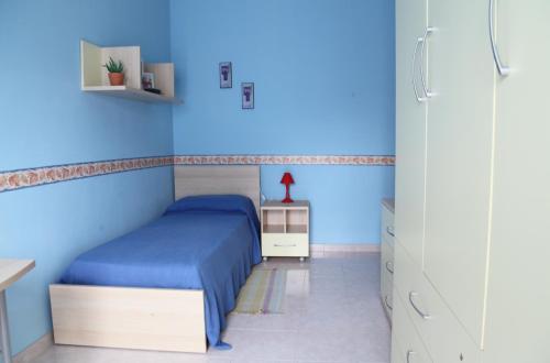 Single Room with Shared Bathroom