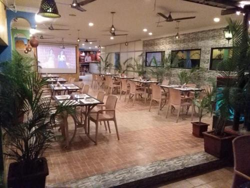 ホテル ゴールデン サン イン