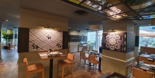 Ресторан, ibis Besançon La City in Безансон