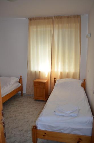 Two-Bedroom Apartment image 6