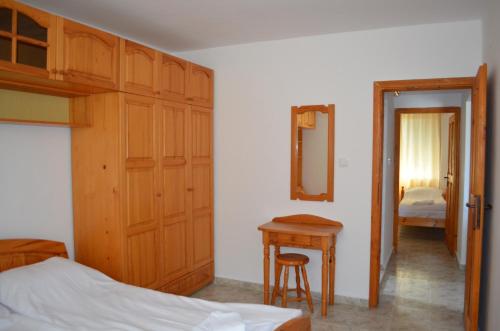 Two-Bedroom Apartment image 5