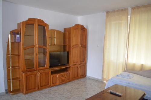 Two-Bedroom Apartment image 8