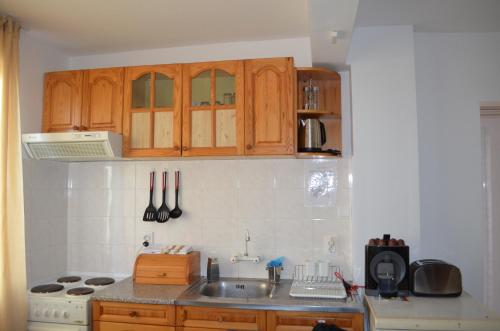 Two-Bedroom Apartment room in Bravo 1 Home George