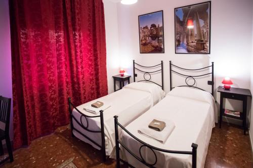 2 twin beds